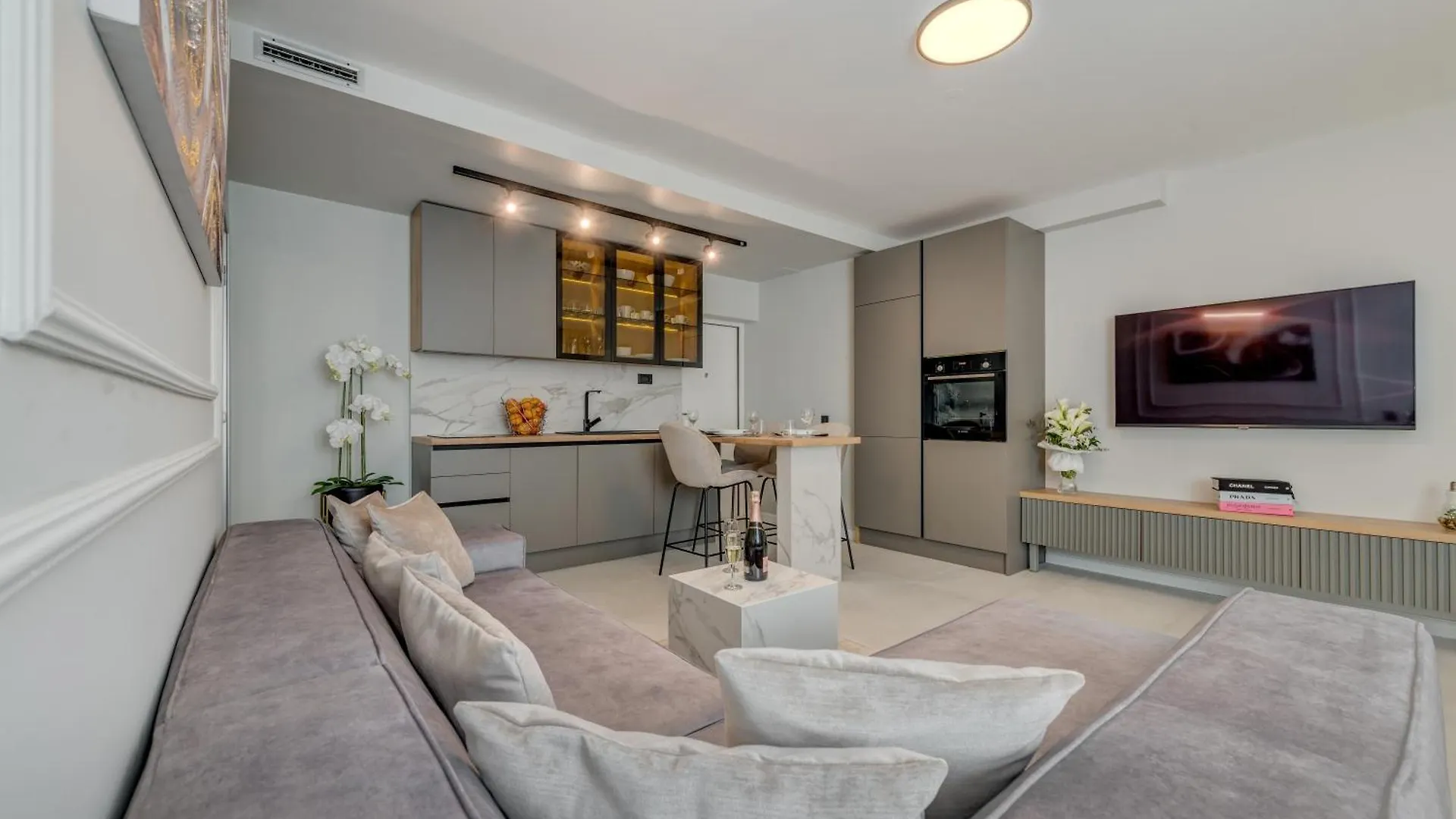Beachfront Apartment Split